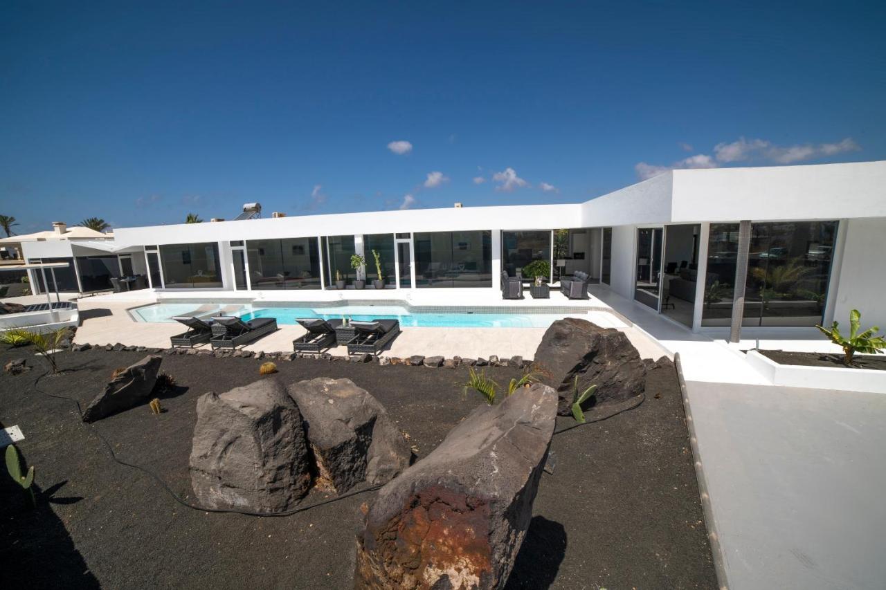 Valhalla Playa Blanca (Lanzarote) Exterior photo